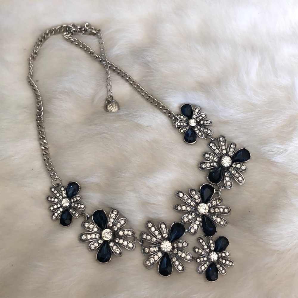 Betsey Johnson floral necklace